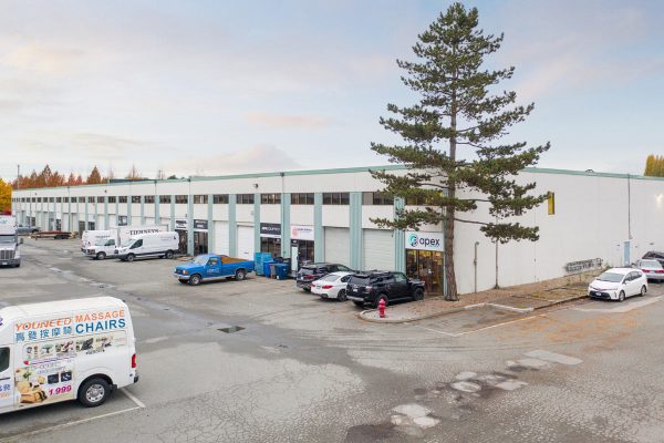 302-5930 No 6 Road