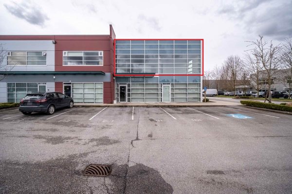 201-5108 North Fraser Way