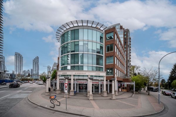 301-4885 Kingsway