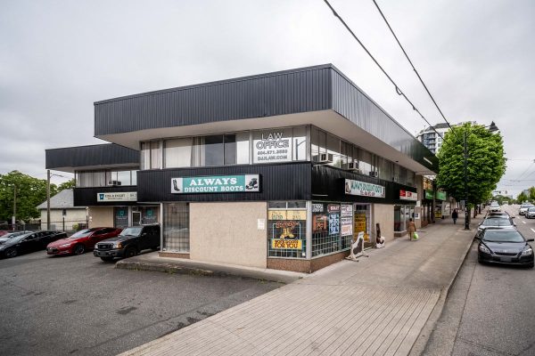 204-1437 Kingsway